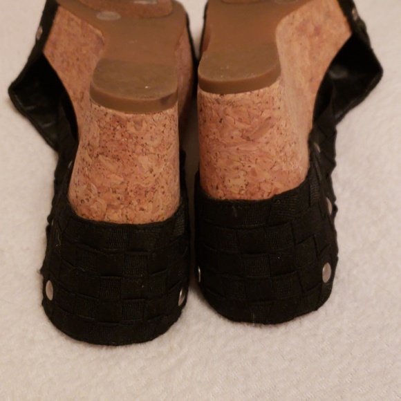 Shoes - Picture 4 of 4